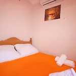 Poljak By El-pi Tours Apartament *