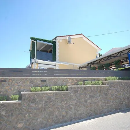 아파트 Poljak By El-pi Tours *